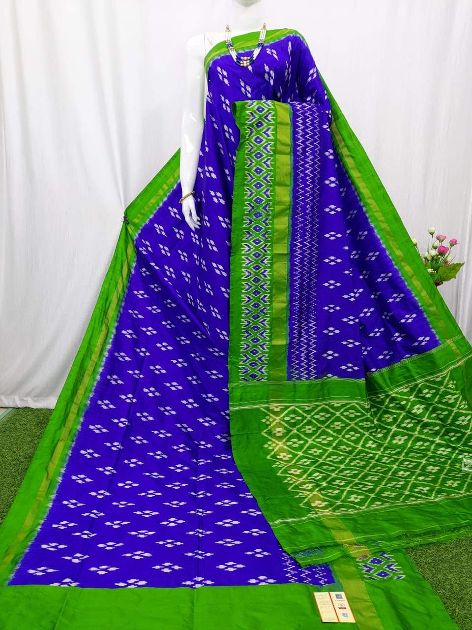 Pochampally Semi Ikkat Violet Saree & Parrot Green Border